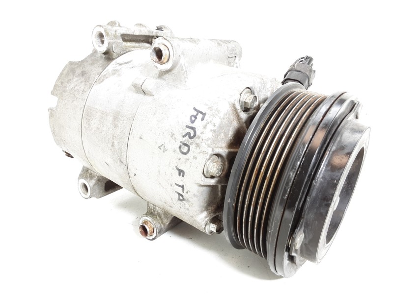 Recambio de compresor aire acondicionado para ford fiesta (ccn) black&white edition referencia OEM IAM AV1119D629BC  