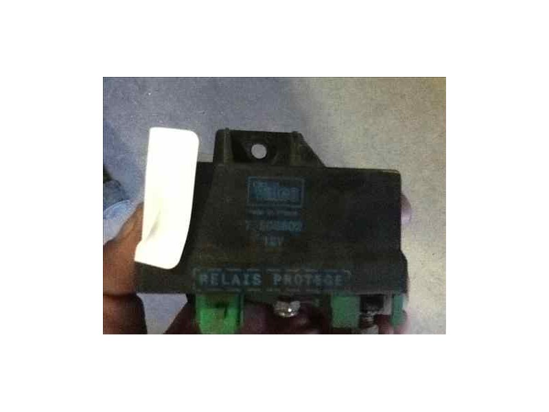 Recambio de caja precalentamiento para citroën xantia berlina 1.9 turbodiesel referencia OEM IAM  28733 78506802 Recambio de caja precalentamiento para citroën xantia berlina 1.9 turbodiesel referencia OEM IAM  28733 78506802