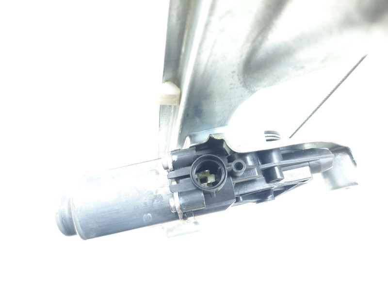 Recambio de elevalunas trasero derecho para renault clio iii 1.6 16v referencia OEM IAM  31424 