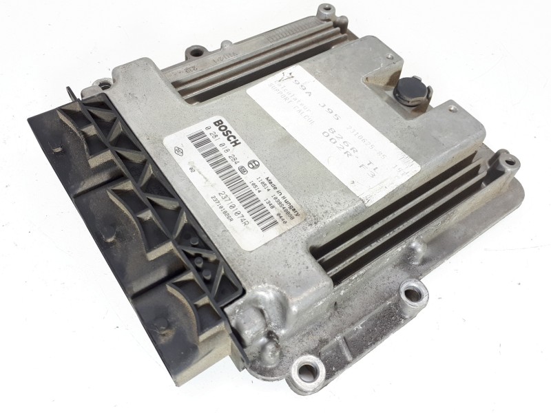 Recambio de centralita motor uce para renault scenic iii dynamique referencia OEM IAM 23710107R 0281018284 