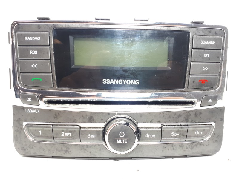 Recambio de sistema audio / radio cd para ssangyong rexton w limited 4wd referencia OEM IAM 8911008C10 AGC9145RY 