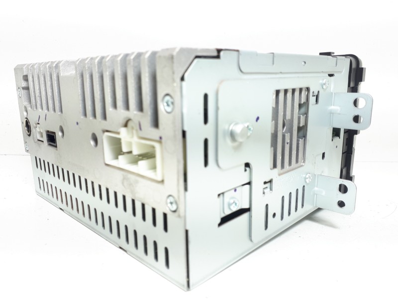 Recambio de sistema audio / radio cd para ssangyong rexton w limited 4wd referencia OEM IAM 8911008C10 AGC9145RY 