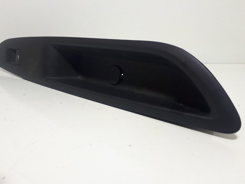 Recambio de mando elevalunas trasero izquierdo para opel mokka x 120 aniversario start/stop referencia OEM IAM 95025524600R  