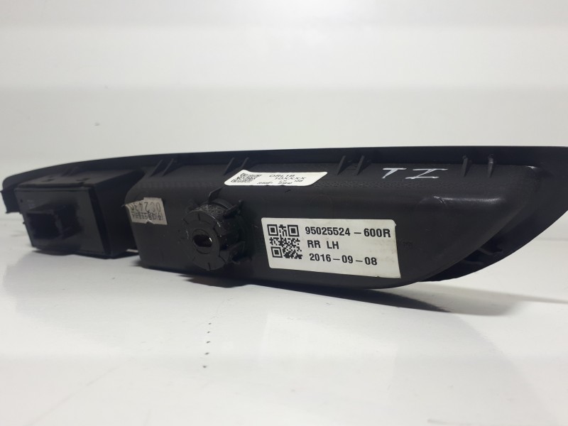 Recambio de mando elevalunas trasero izquierdo para opel mokka x 120 aniversario start/stop referencia OEM IAM 95025524600R  