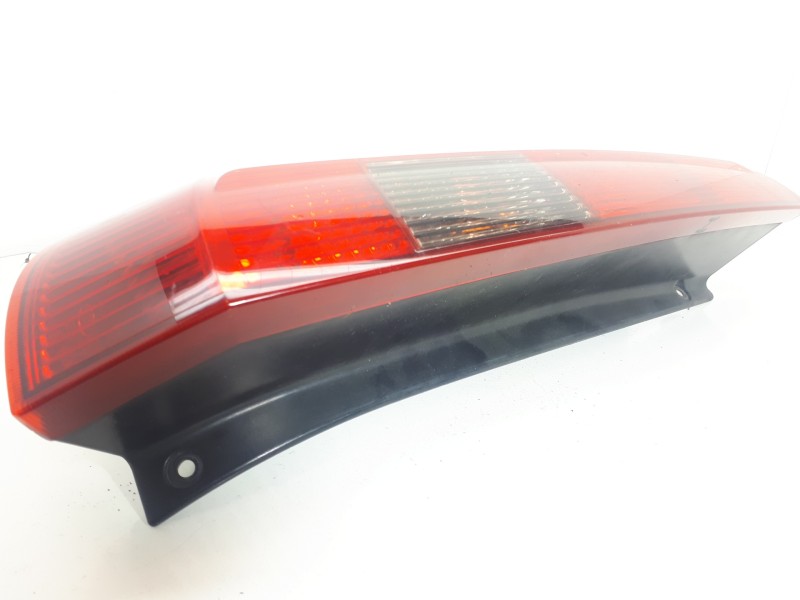 Recambio de piloto trasero izquierdo para ford fiesta (cbk) ambiente referencia OEM IAM   