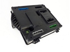 Recambio de caja reles / fusibles para renault scenic iii dynamique referencia OEM IAM 284B14576R BCM95 