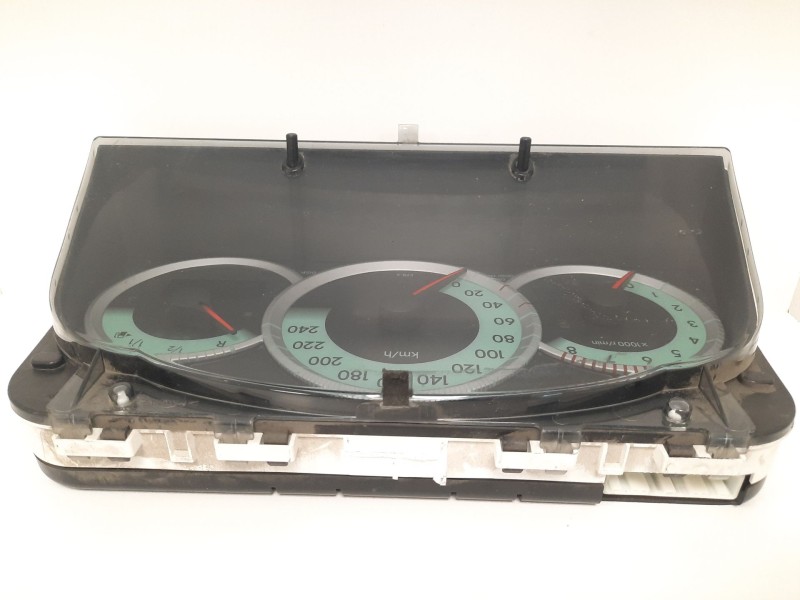 Recambio de cuadro instrumentos para toyota corolla verso (r1) 1.8 luna referencia OEM IAM 838000F020L  MB2574203649