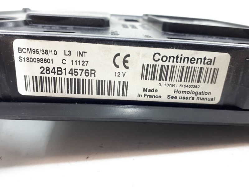 Recambio de caja reles / fusibles para renault scenic iii dynamique referencia OEM IAM 284B14576R BCM95 