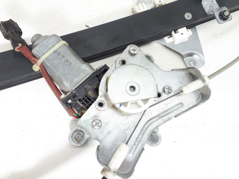 Recambio de elevalunas trasero derecho para ssangyong rexton w limited 4wd referencia OEM IAM 8810008012  