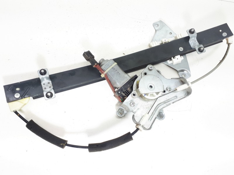 Recambio de elevalunas trasero derecho para ssangyong rexton w limited 4wd referencia OEM IAM 8810008012  