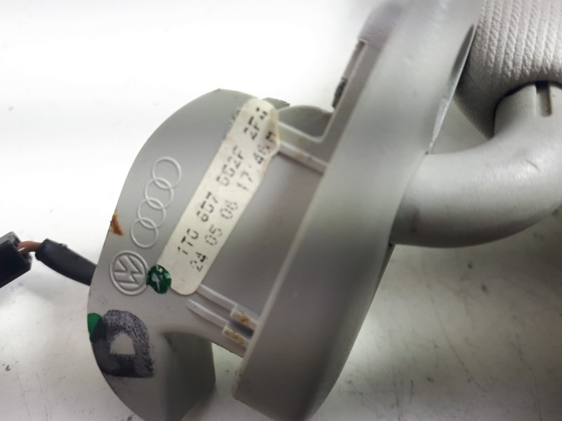 Recambio de parasol derecho para volkswagen touran (1t1) trendline referencia OEM IAM 1T0857552F4  