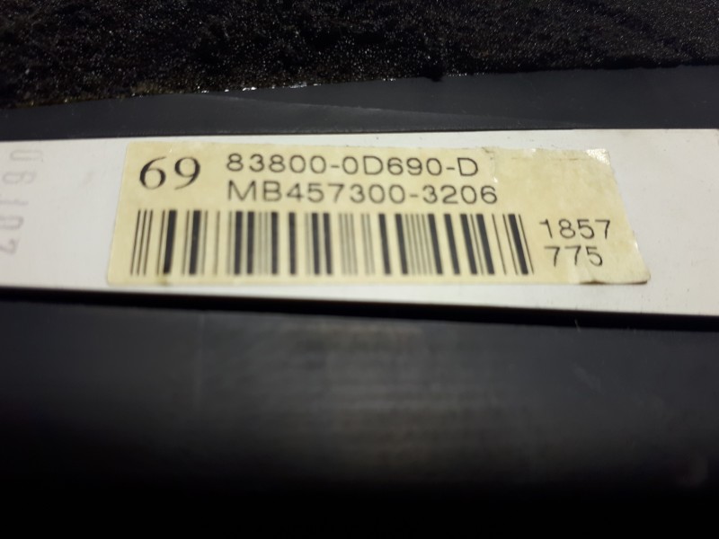 Recambio de cuadro instrumentos para toyota yaris (ksp9/scp9/nlp9) básico referencia OEM IAM 838000D690D MB4573003206 