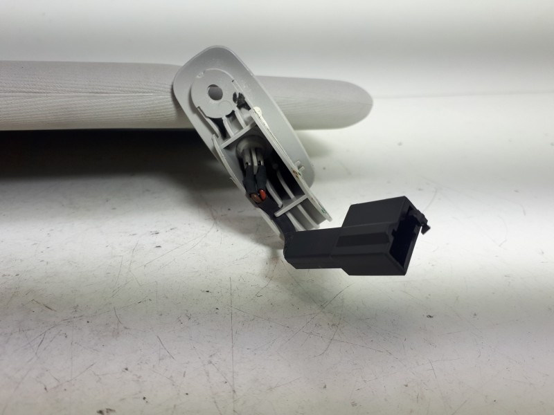 Recambio de parasol derecho para volkswagen touran (1t1) trendline referencia OEM IAM 1T0857552F4  