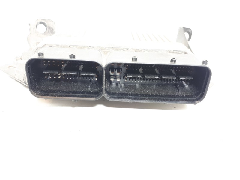 Recambio de centralita motor uce para opel tigra twin top cosmo referencia OEM IAM 55198928BX  