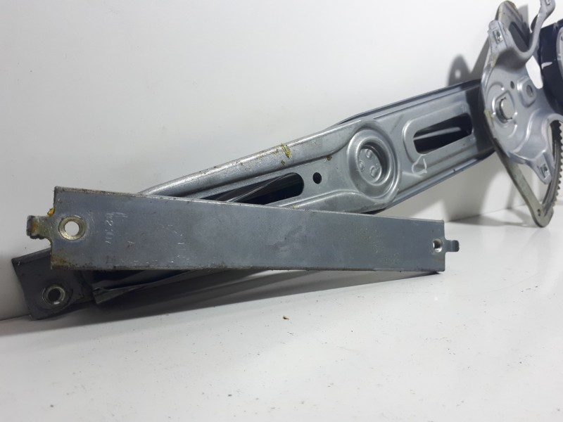 Recambio de elevalunas delantero derecho para toyota yaris (ksp9/scp9/nlp9) básico referencia OEM IAM 857100D100 97358210 