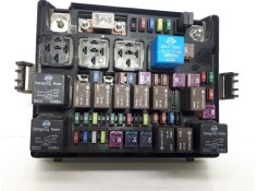 Recambio de caja reles / fusibles para ssangyong rexton w limited 4wd referencia OEM IAM