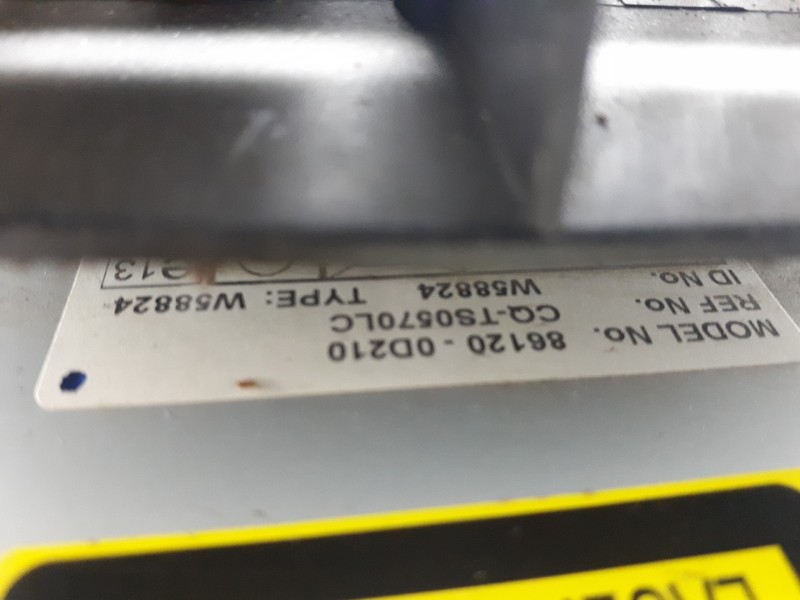 Recambio de sistema audio / radio cd para toyota yaris (ksp9/scp9/nlp9) básico referencia OEM IAM 861200D210  