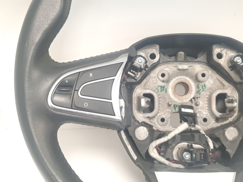 Recambio de volante para renault megane iv grandtour bose-edition referencia OEM IAM   