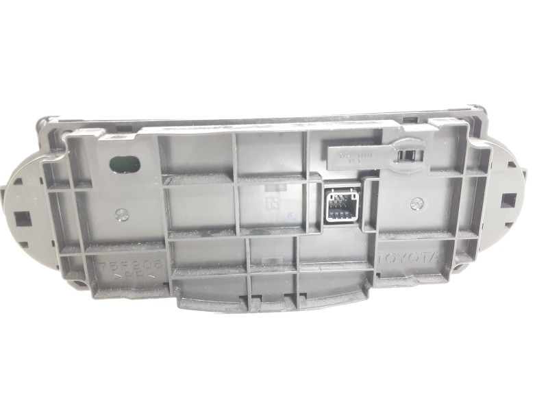 Recambio de mando climatizador para toyota yaris active hybrid referencia OEM IAM 559000D340  