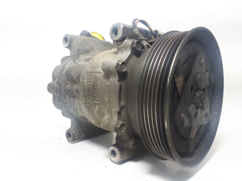 Recambio de compresor aire acondicionado para renault clio ii fase ii (b/cb0) societe generique referencia OEM IAM 7700273801 14