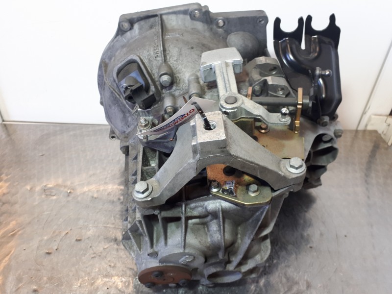Recambio de caja cambios para ford focus berlina (cap) ambiente (d) referencia OEM IAM 3M5R7002YF T1GD2 
