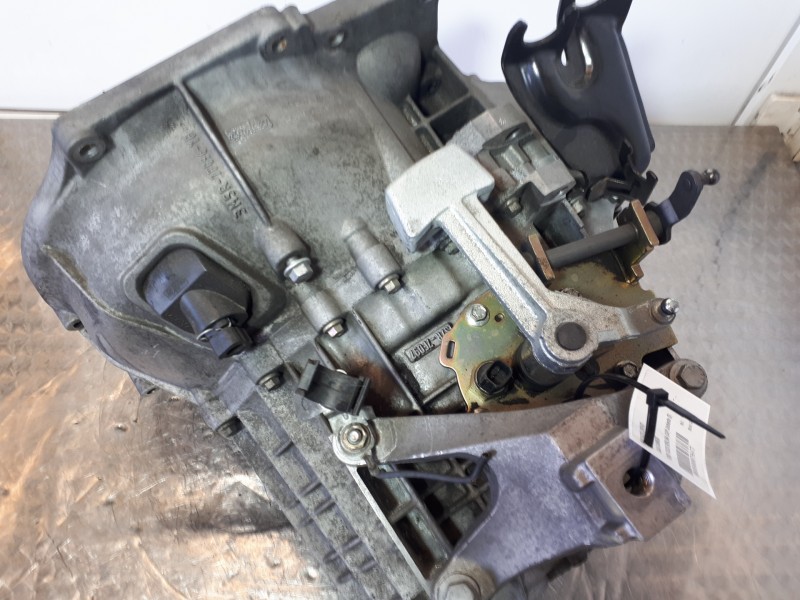 Recambio de caja cambios para ford focus berlina (cap) ambiente (d) referencia OEM IAM 3M5R7002YF T1GD2 
