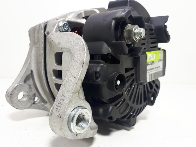 Recambio de alternador para nissan micra (k12e) acenta referencia OEM IAM 23100AX600  