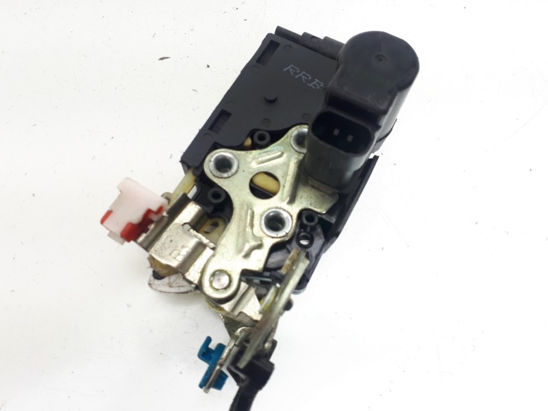 Recambio de cerradura puerta trasera derecha para ssangyong rexton w limited 4wd referencia OEM IAM   