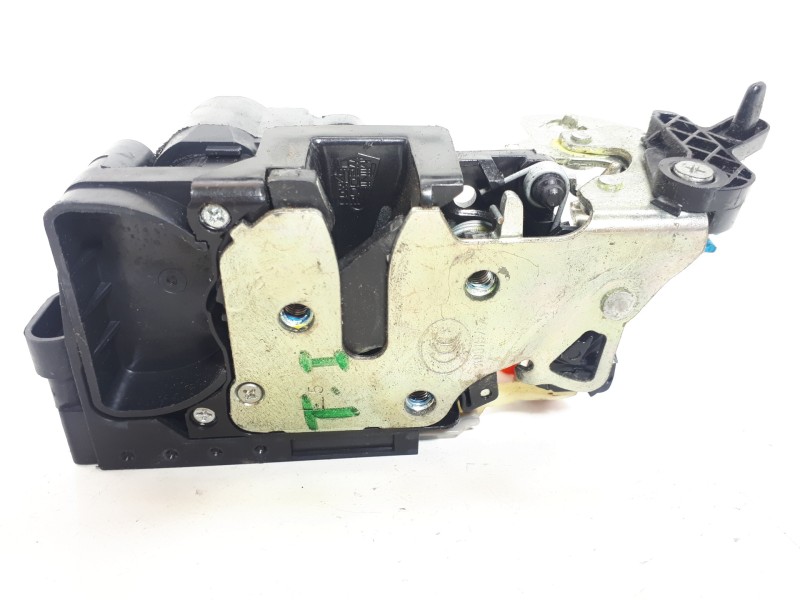 Recambio de cerradura puerta trasera izquierda para ssangyong rexton w limited 4wd referencia OEM IAM    Recambio de cerradura puerta trasera izquierda para ssangyong rexton w limited 4wd referencia OEM IAM