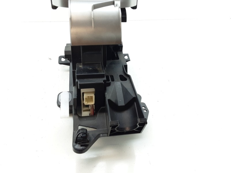 Recambio de palanca cambio para toyota yaris active hybrid referencia OEM IAM 52170LH  