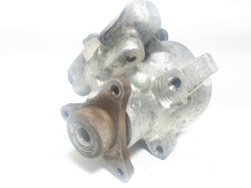 Recambio de bomba direccion para opel vivaro furgón/combi (07.2006 =>) combi l1h1 2,9t edition referencia OEM IAM 8200024738 260