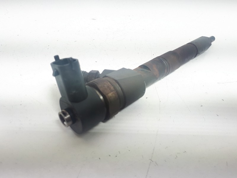 Recambio de inyector para opel insignia berlina cosmo referencia OEM IAM 0445110327  