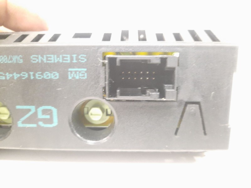 Recambio de pantalla multifuncion para opel meriva cosmo referencia OEM IAM 009164455 5WK70005 