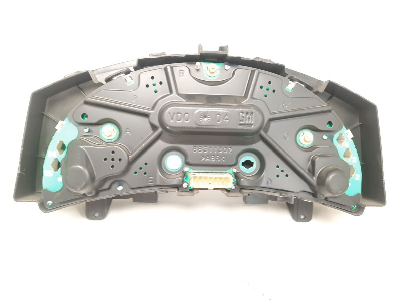 Recambio de cuadro instrumentos para opel meriva cosmo referencia OEM IAM 13173381XT 110080162026 