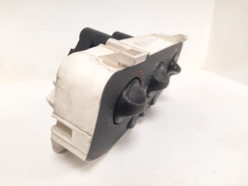 Recambio de mando calefaccion / aire acondicionado para renault clio ii fase i (b/cbo) 1.9 diesel referencia OEM IAM  15579 
