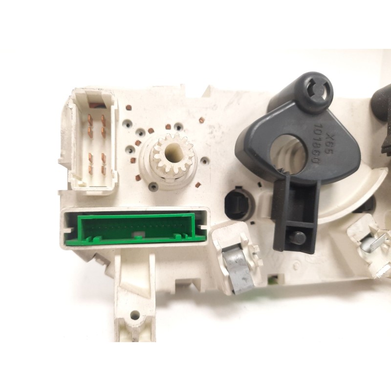 Recambio de mando calefaccion / aire acondicionado para renault clio ii fase i (b/cbo) 1.9 diesel referencia OEM IAM  15579 