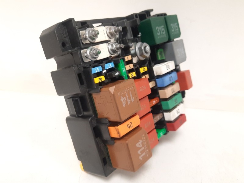 Recambio de caja reles / fusibles para opel mokka 1.5 (76) referencia OEM IAM  9804848580 