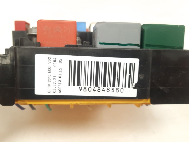 Recambio de caja reles / fusibles para opel mokka 1.5 (76) referencia OEM IAM  9804848580 