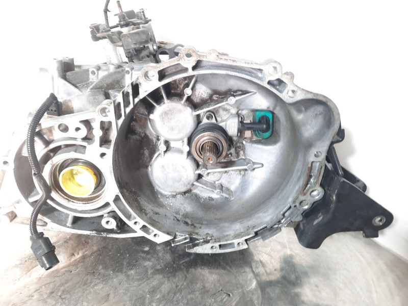 Recambio de caja cambios para hyundai tucson (jm) 2.0 crdi a las 4 ruedas referencia OEM IAM S514JE  006384