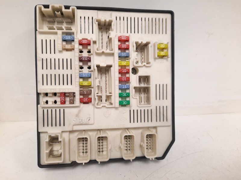 Recambio de caja reles / fusibles para renault laguna iii bt0a referencia OEM IAM USMDPTF 519287A30 2554487690