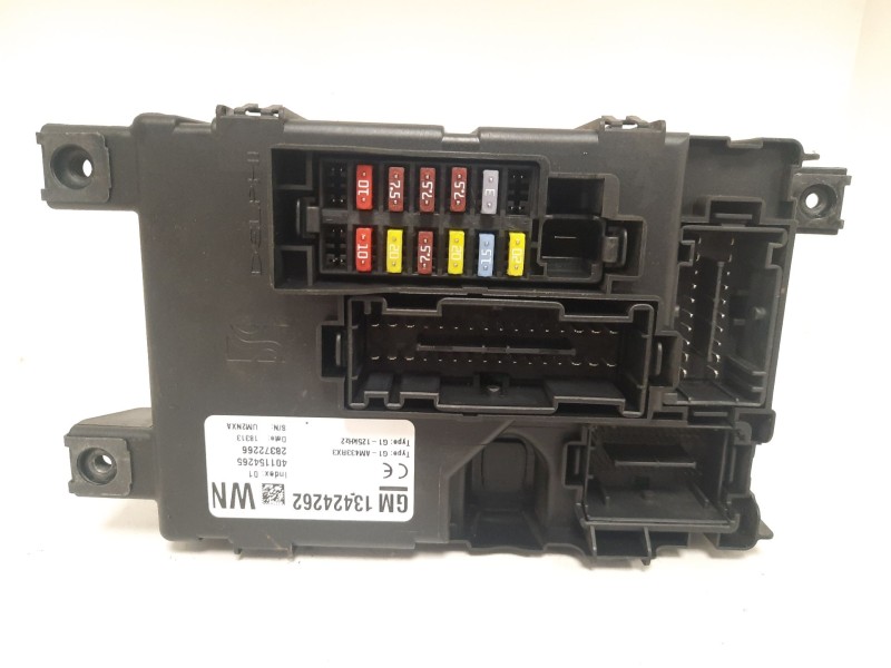 Recambio de caja reles / fusibles para opel corsa d (s07) 1.3 cdti (l08, l68) referencia OEM IAM 401154265 13424262 AM433RX3