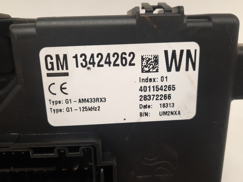 Recambio de caja reles / fusibles para opel corsa d (s07) 1.3 cdti (l08, l68) referencia OEM IAM 401154265 13424262 AM433RX3