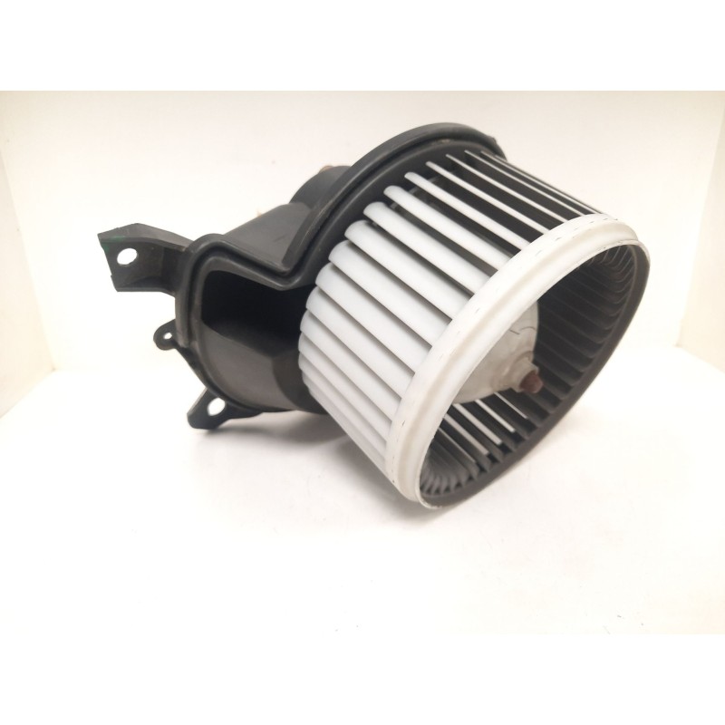 Recambio de motor calefaccion para opel corsa d (s07) 1.3 cdti (l08, l68) referencia OEM IAM  13335075 