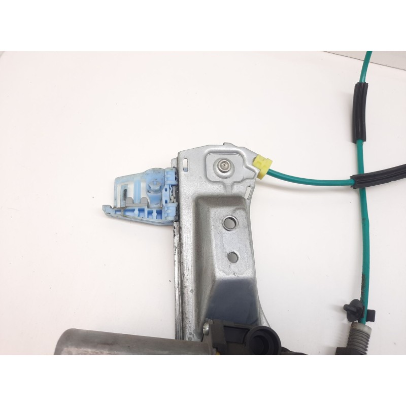 Recambio de elevalunas delantero derecho para opel corsa d (s07) 1.3 cdti (l08, l68) referencia OEM IAM 72005001 27400108760 D30