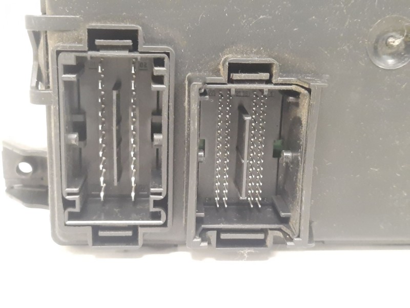 Recambio de caja reles / fusibles para opel corsa d furgoneta/hatchback (s07) 1.3 cdti (l08) referencia OEM IAM 401154265 134242