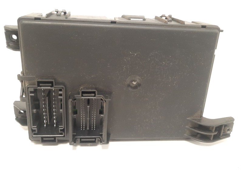 Recambio de caja reles / fusibles para opel corsa d furgoneta/hatchback (s07) 1.3 cdti (l08) referencia OEM IAM 401154265 134242