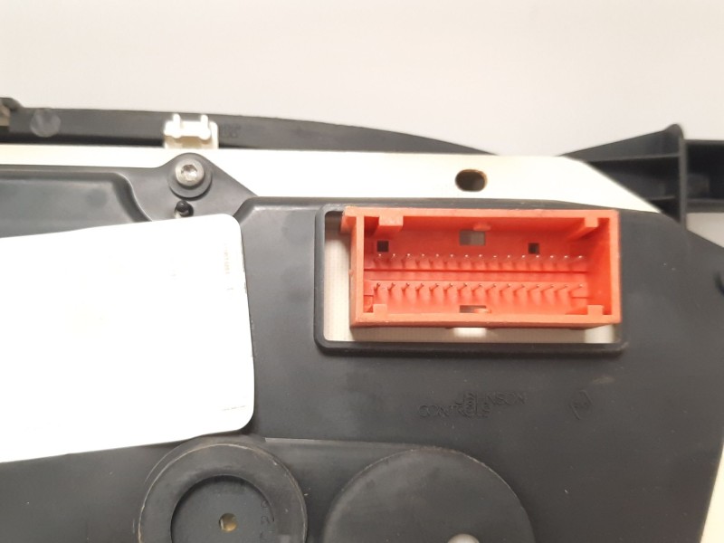 Recambio de cuadro instrumentos para renault clio ii symbol 1.5 dci diesel cat referencia OEM IAM 8200276525A  