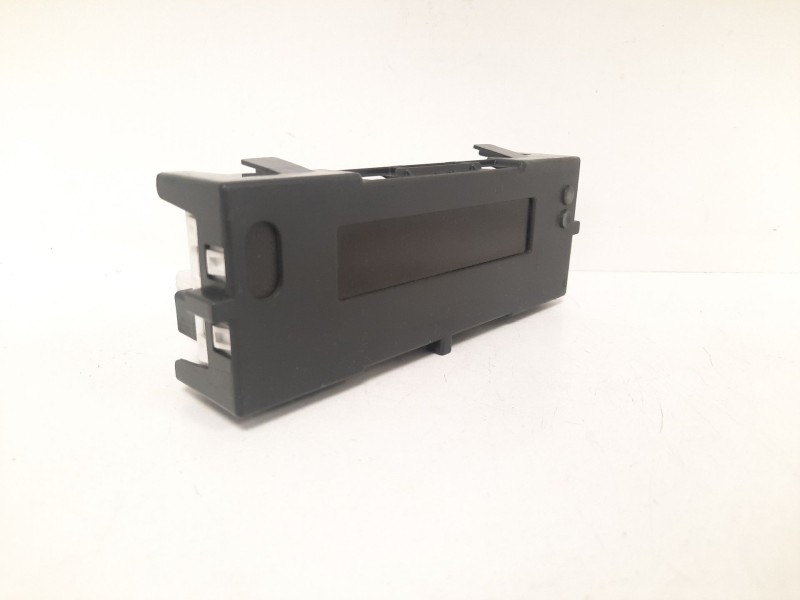 Recambio de pantalla multifuncion para renault clio iii 1.6 16v referencia OEM IAM 8200755144 31433 