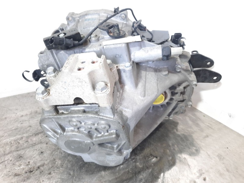 Recambio de caja cambios para hyundai i30 (fd) 1.6 crdi referencia OEM IAM S81767 646027 