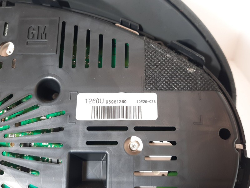 Recambio de cuadro instrumentos para chevrolet cruze ls+ referencia OEM IAM 95981260  